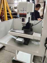 Load image into Gallery viewer, Cnc Vertical Milling Machine VMC420 Without Tool Changer
