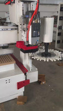 Загружайте и воспроизводите видео в средстве просмотра галереи CNC Nesting Machine With Loading and Downloading Tables For MDF Door making
